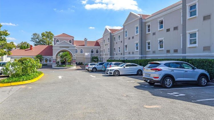 Mercure Hotel Randburg Exterior