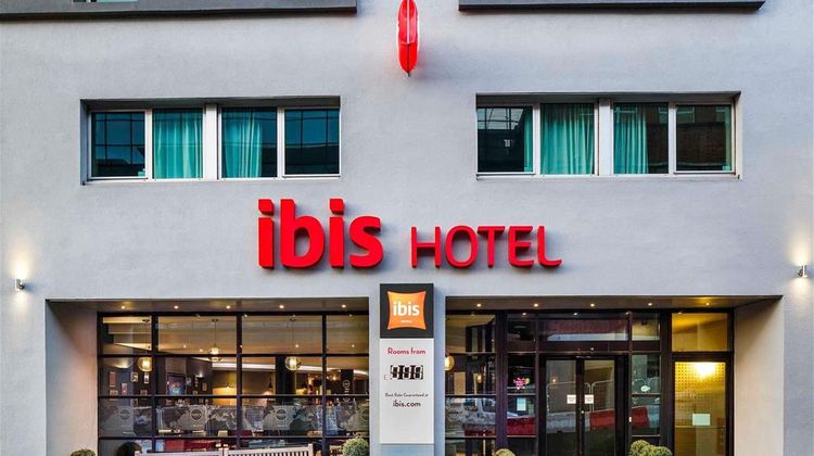 Ibis Glasgow Exterior