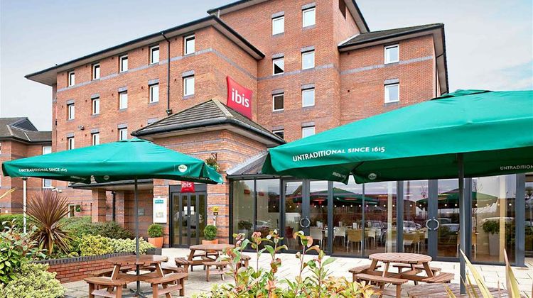 Ibis Liverpool Centre Albert Dock Exterior