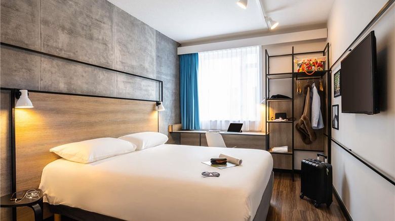 <b>Ibis Namur Centre Room</b>. Images powered by <a href="https://iceportal.shijigroup.com/" title="IcePortal" target="_blank">IcePortal</a>.