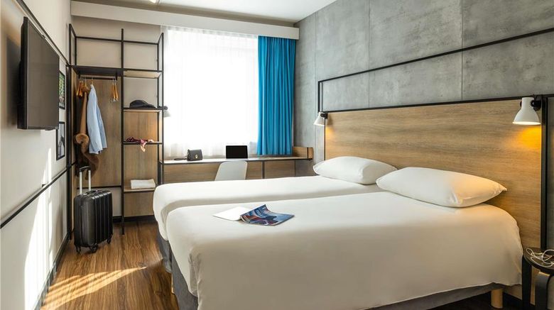 <b>Ibis Namur Centre Room</b>. Images powered by <a href="https://iceportal.shijigroup.com/" title="IcePortal" target="_blank">IcePortal</a>.