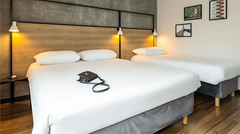 <b>Ibis Namur Centre Room</b>. Images powered by <a href="https://iceportal.shijigroup.com/" title="IcePortal" target="_blank">IcePortal</a>.