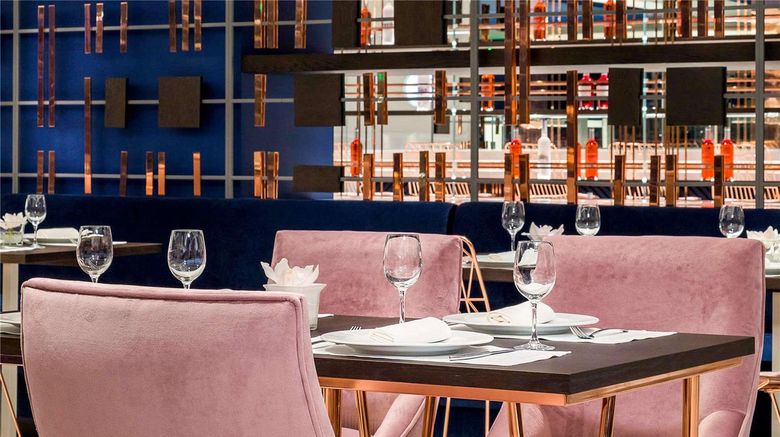 <b>Sofitel Athens Airport Restaurant</b>. Images powered by <a href="https://iceportal.shijigroup.com/" title="IcePortal" target="_blank">IcePortal</a>.