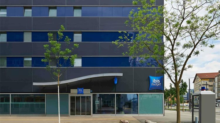 Ibis Budget Zuerich City West Exterior