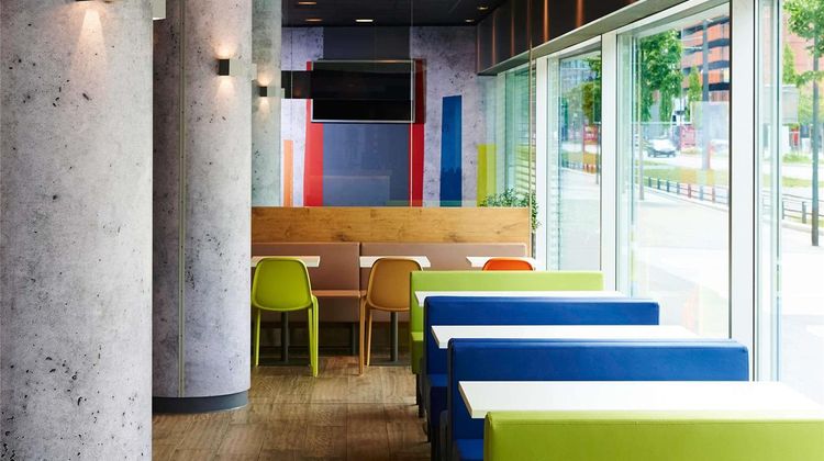 Ibis Budget Zuerich City West Exterior