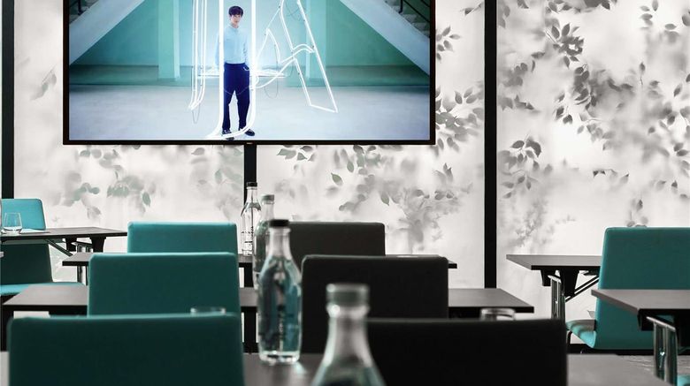 <b>Novotel Praha Wenceslas Square Meeting</b>. Images powered by <a href="https://iceportal.shijigroup.com/" title="IcePortal" target="_blank">IcePortal</a>.