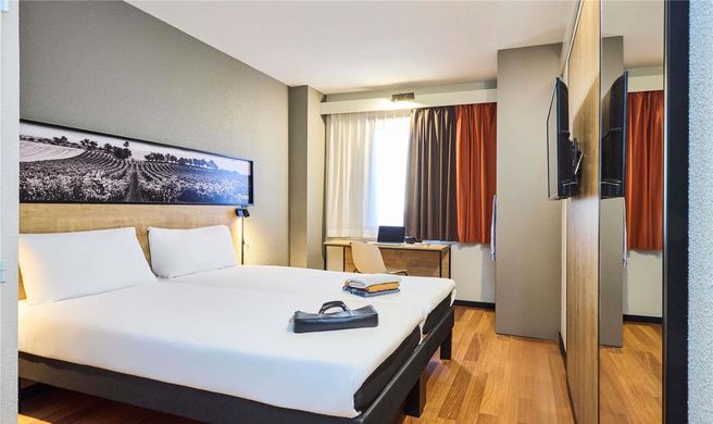 Ibis Valladolid Exterior