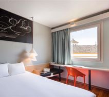 Ibis Sevilla Exterior