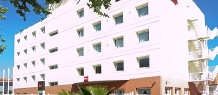 Ibis Castelldefels Exterior