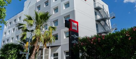 Ibis Castelldefels Exterior