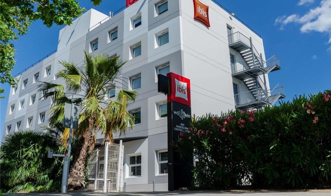 Ibis Castelldefels Exterior