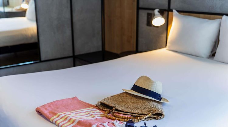 Ibis Castelldefels Room