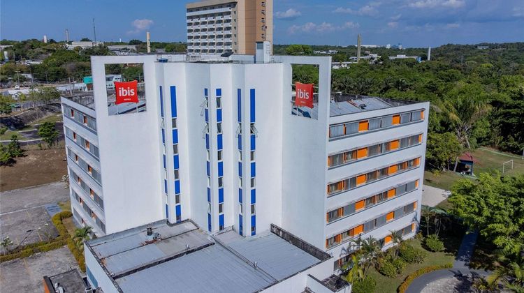 Ibis Manaus Exterior