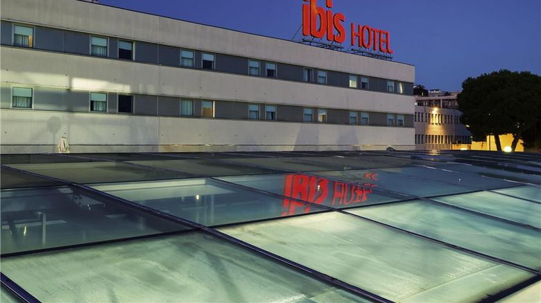 <b>Hotel Ibis Porto Sao Joao Exterior</b>. Images powered by <a href="https://iceportal.shijigroup.com/" title="IcePortal" target="_blank">IcePortal</a>.