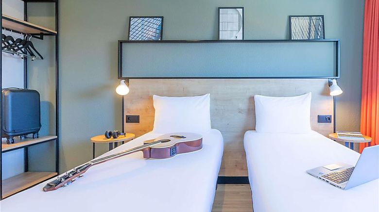<b>Hotel Ibis Guimaraes Room</b>. Images powered by <a href="https://iceportal.shijigroup.com/" title="IcePortal" target="_blank">IcePortal</a>.