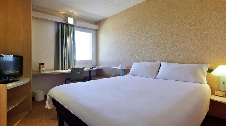 <b>Hotel Ibis Guimaraes Room</b>. Images powered by <a href="https://iceportal.shijigroup.com/" title="IcePortal" target="_blank">IcePortal</a>.