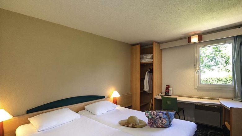 <b>Ibis Autun Room</b>. Images powered by <a href="https://iceportal.shijigroup.com/" title="IcePortal" target="_blank">IcePortal</a>.