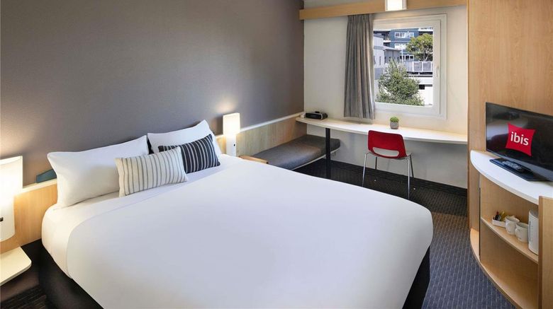 <b>Ibis Sydney Thornleigh Room</b>. Images powered by <a href="https://iceportal.shijigroup.com/" title="IcePortal" target="_blank">IcePortal</a>.
