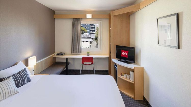 Ibis Sydney Thornleigh Room
