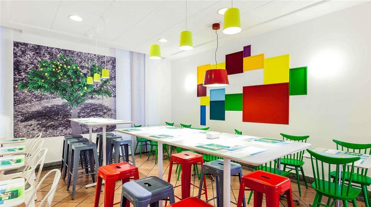 Ibis Styles Napoli Garibaldi Exterior