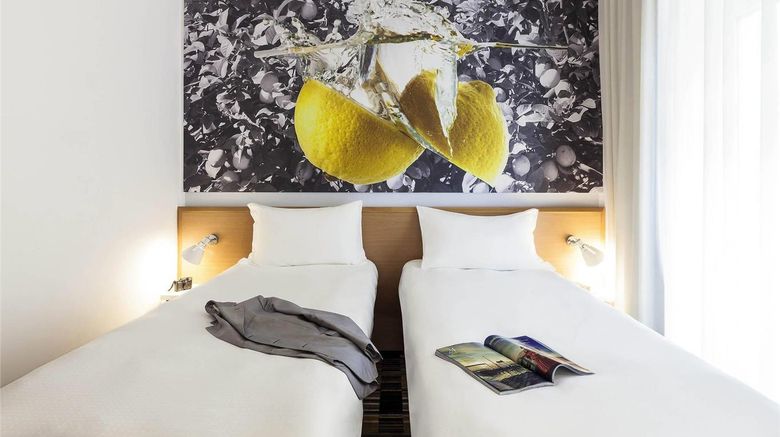 <b>Ibis Styles Napoli Garibaldi Room</b>. Images powered by <a href="https://iceportal.shijigroup.com/" title="IcePortal" target="_blank">IcePortal</a>.