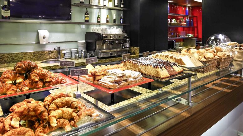 <b>Ibis Buenos Aires Congreso Restaurant</b>. Images powered by <a href="https://iceportal.shijigroup.com/" title="IcePortal" target="_blank">IcePortal</a>.