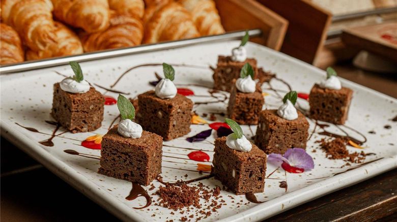 <b>Novotel Cusco Restaurant</b>. Images powered by <a href="https://iceportal.shijigroup.com/" title="IcePortal" target="_blank">IcePortal</a>.