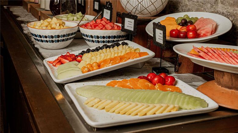 <b>Novotel Cusco Restaurant</b>. Images powered by <a href="https://iceportal.shijigroup.com/" title="IcePortal" target="_blank">IcePortal</a>.