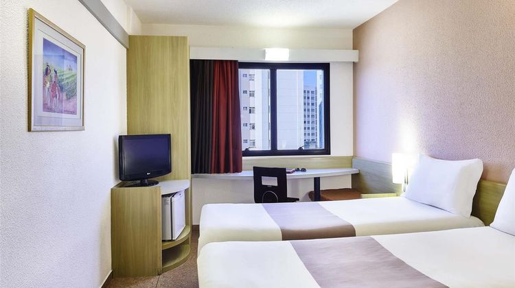 Ibis Taubate Room