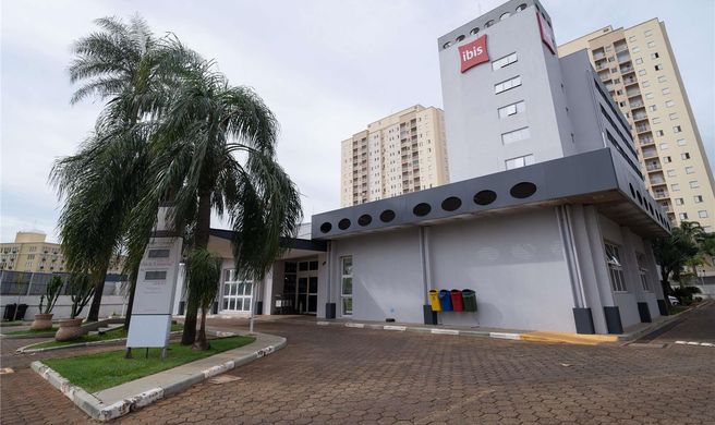 Ibis Sao Carlos Exterior