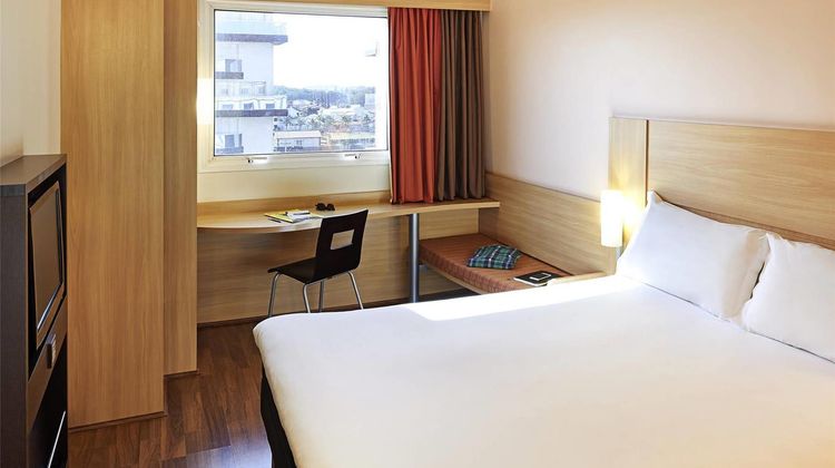 Ibis Sao Carlos Room