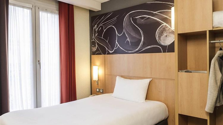 Ibis Paris Convention Room