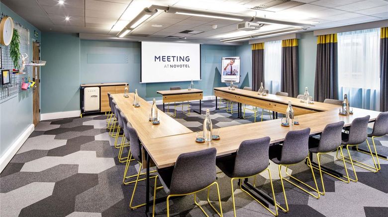 <b>Novotel London Bridge Meeting</b>. Images powered by <a href="https://iceportal.shijigroup.com/" title="IcePortal" target="_blank">IcePortal</a>.