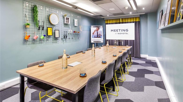 <b>Novotel London Bridge Meeting</b>. Images powered by <a href="https://iceportal.shijigroup.com/" title="IcePortal" target="_blank">IcePortal</a>.