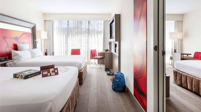<b>Novotel Wellington Room</b>. Images powered by <a href="https://iceportal.shijigroup.com/" title="IcePortal" target="_blank">IcePortal</a>.