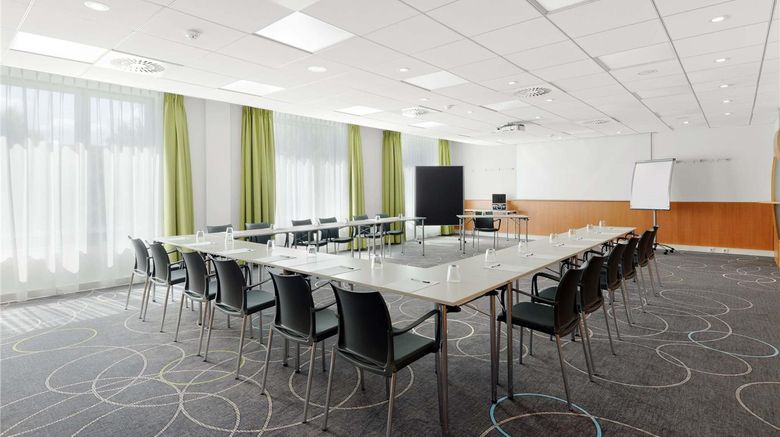 <b>Novotel Berlin Mitte Meeting</b>. Images powered by <a href="https://iceportal.shijigroup.com/" title="IcePortal" target="_blank">IcePortal</a>.