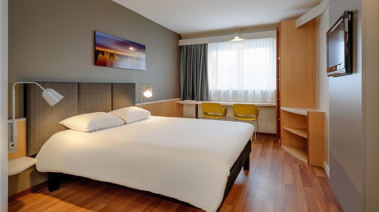 <b>Ibis Wurzburg Room</b>. Images powered by <a href="https://iceportal.shijigroup.com/" title="IcePortal" target="_blank">IcePortal</a>.