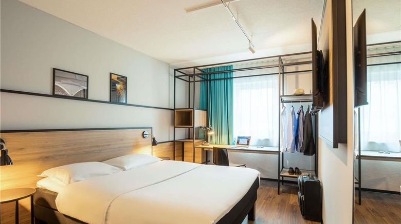 <b>Ibis Hotel Dortmund City Room</b>. Images powered by <a href="https://iceportal.shijigroup.com/" title="IcePortal" target="_blank">IcePortal</a>.