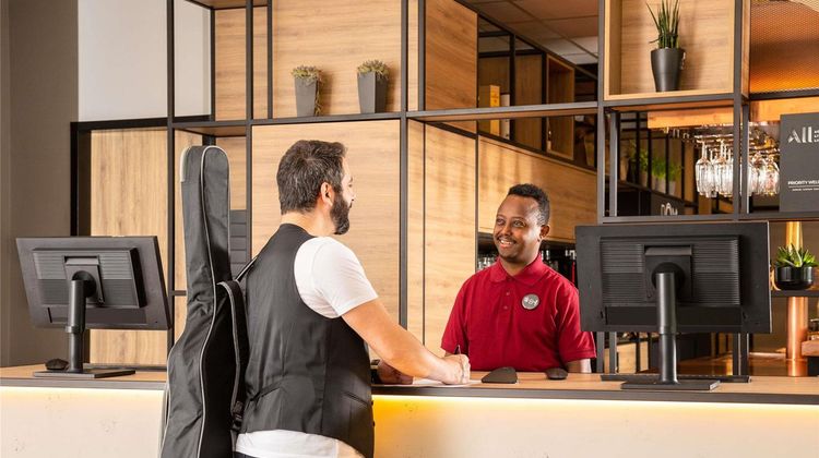 Ibis Hotel Dortmund City Exterior