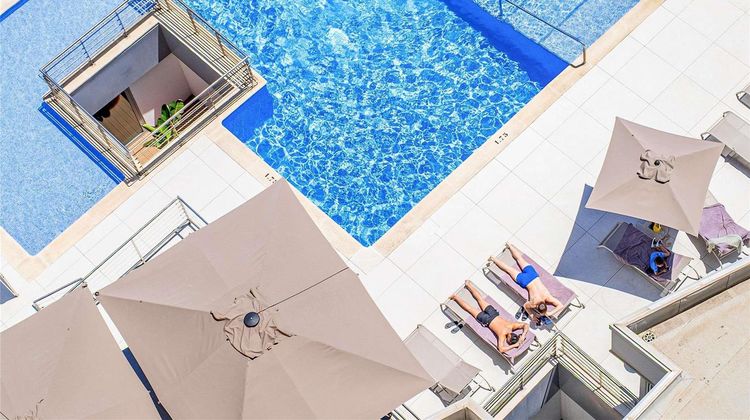 Ibis Styles Barcelona San Joan Despi Pool