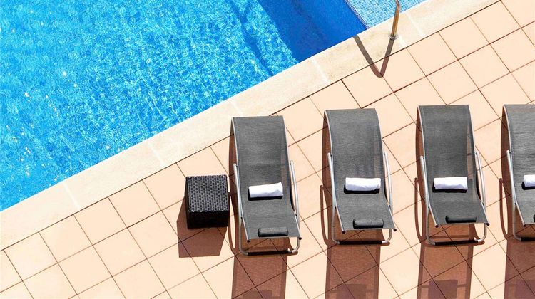 Ibis Styles Barcelona San Joan Despi Pool