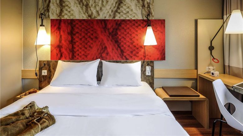 <b>Ibis Muenchen Messe Room</b>. Images powered by <a href="https://iceportal.shijigroup.com/" title="IcePortal" target="_blank">IcePortal</a>.
