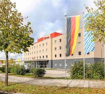 Ibis Muenchen Messe Exterior