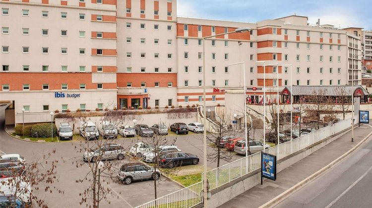 Ibis Paris Defense Courbevoie Exterior