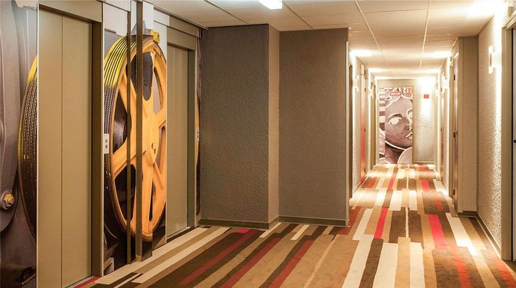 Ibis Paris Defense Courbevoie Room