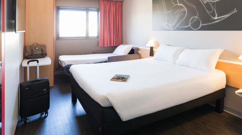 <b>Ibis Besancon La City Room</b>. Images powered by <a href="https://iceportal.shijigroup.com/" title="IcePortal" target="_blank">IcePortal</a>.