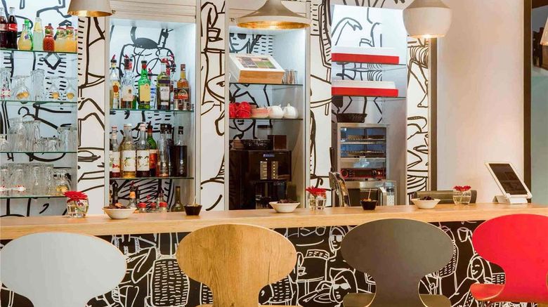 <b>Ibis Paris Porte Clichy Centre Exterior</b>. Images powered by <a href="https://iceportal.shijigroup.com/" title="IcePortal" target="_blank">IcePortal</a>.