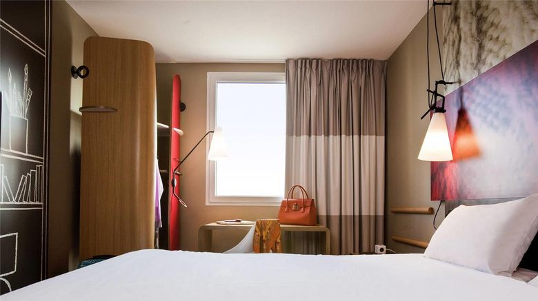 <b>Ibis Paris Porte Clichy Centre Room</b>. Images powered by <a href="https://iceportal.shijigroup.com/" title="IcePortal" target="_blank">IcePortal</a>.