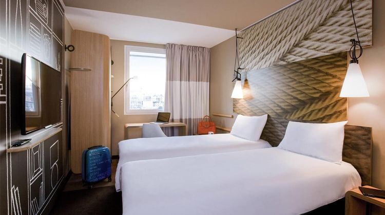 Ibis Paris Porte Clichy Centre Room