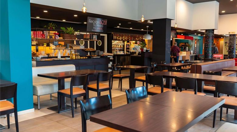 <b>Ibis Barcelona Mollet Restaurant</b>. Images powered by <a href="https://iceportal.shijigroup.com/" title="IcePortal" target="_blank">IcePortal</a>.